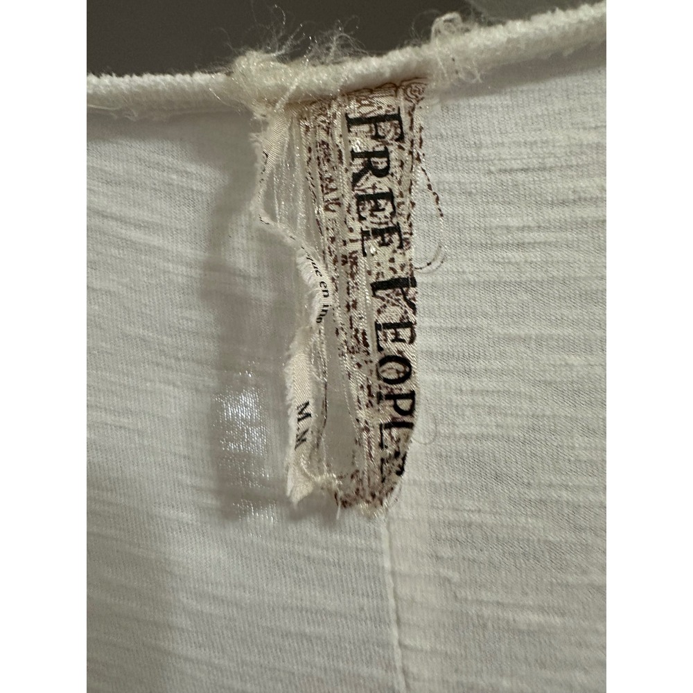Free People White Cotton Crochet Lace Long Sleeve Henley Top Size M Cottagecore - Picture 3 of 8